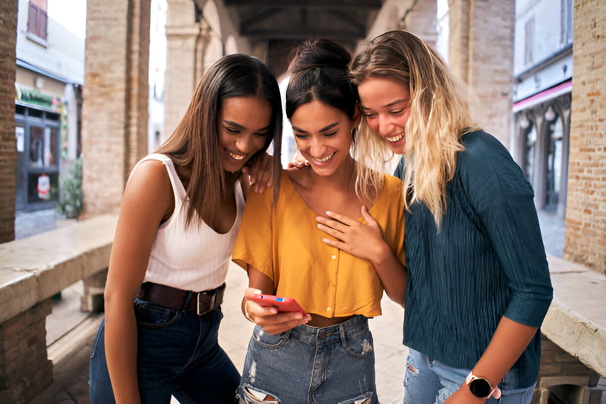 A experiência agradável de amigos blogueiros comprando seguidores no Tik Tok