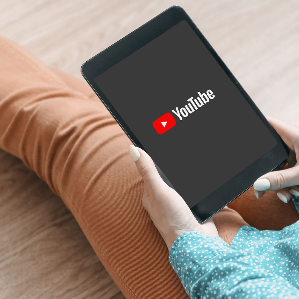 Comprare Condivisioni di blogger di YouTube
